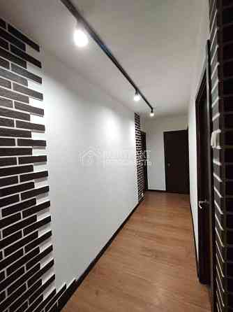 Продаж Квартира 3-кімнатна, 1/12 поверх на вул. Перемоги Kharkiv