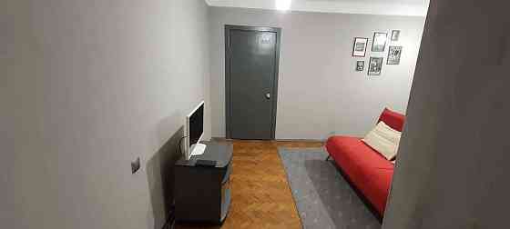 Оренда Квартира 3-кімнатна, 2/9 поверх на ул. Славгородская Київ