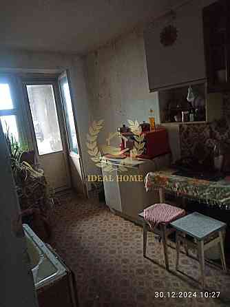 Продається 4-кімнатна квартира в Дніпровському районі Киев