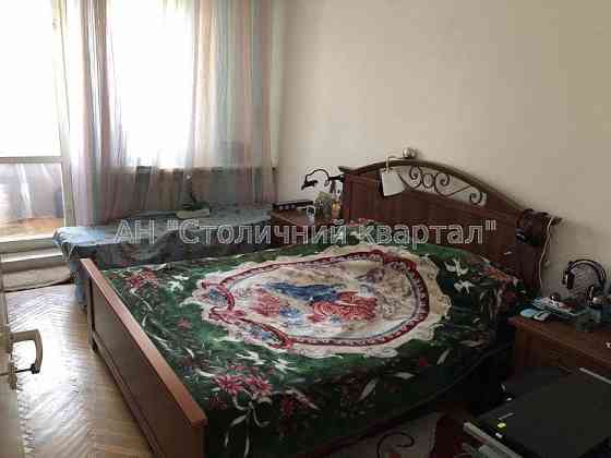 Продаж Будинок 3-кімнатний на Рональда Рейгана вул., 28 Київ