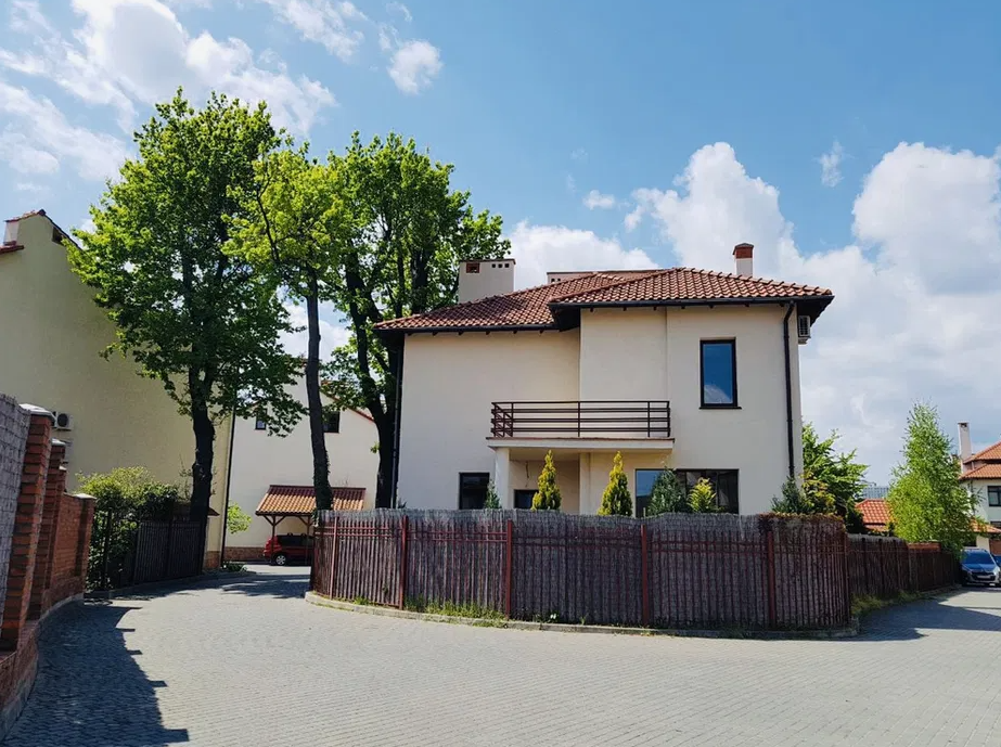 Дом на Таирова Одеса - фото 1