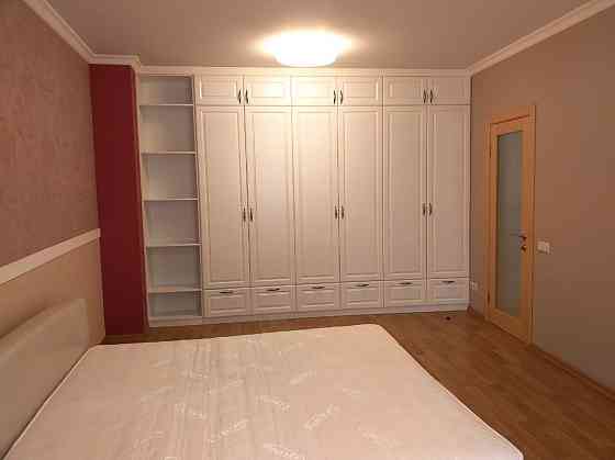 Оренда Квартира 2-кімнатна, 10/25 поверх на Днепровская набережная, 19а Kiev