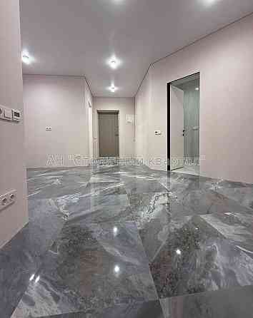 Продаж Будинок 3-кімнатний на Дніпровська наб., 15Ж Киев