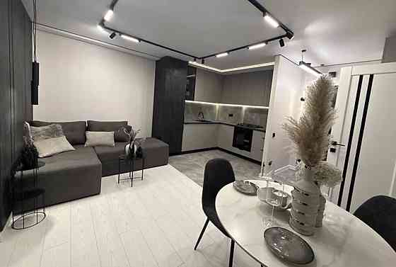 Продаж 3к квартири 54 кв. м на вул. Смакули Ternopil'