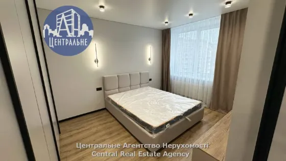 Продаж 1к Квартира 40.5 кв.м вул. Буковинська 62-А Чернівці