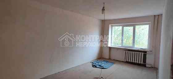 Продаж Квартира 3-кімнатна, 4/5 поверх на вул. Познанська Kharkiv