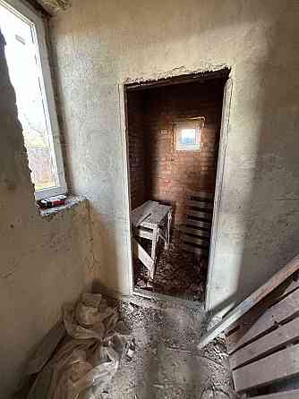 Продаж Будинок 5-кімнатний Запитів