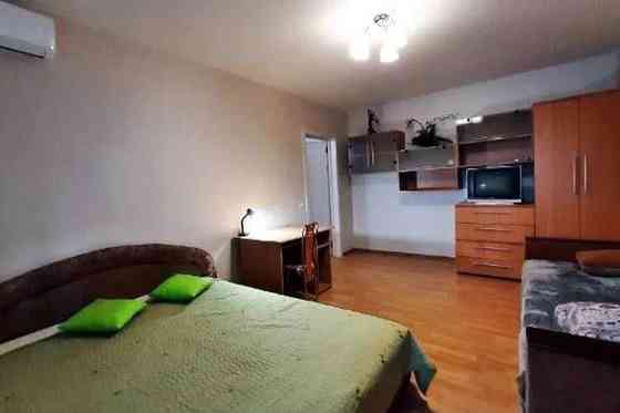 Оренда Квартира 1-кімнатна, 2/9 поверх на Йорданська, 9 Київ