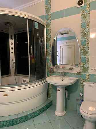 Продам 4-комн. квартиру, Малая Арнаутская  / Белинского, 3/3 эт., исторический центр города Одесса