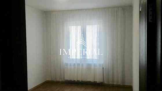 Продаж 3к Квартира 82 кв.м Глушкова Академіка вул. Kiev