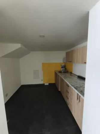 Здається Офісні приміщення площа 120 кв.м 2-й поверх Ужгород Корятовича 33 Ужгород