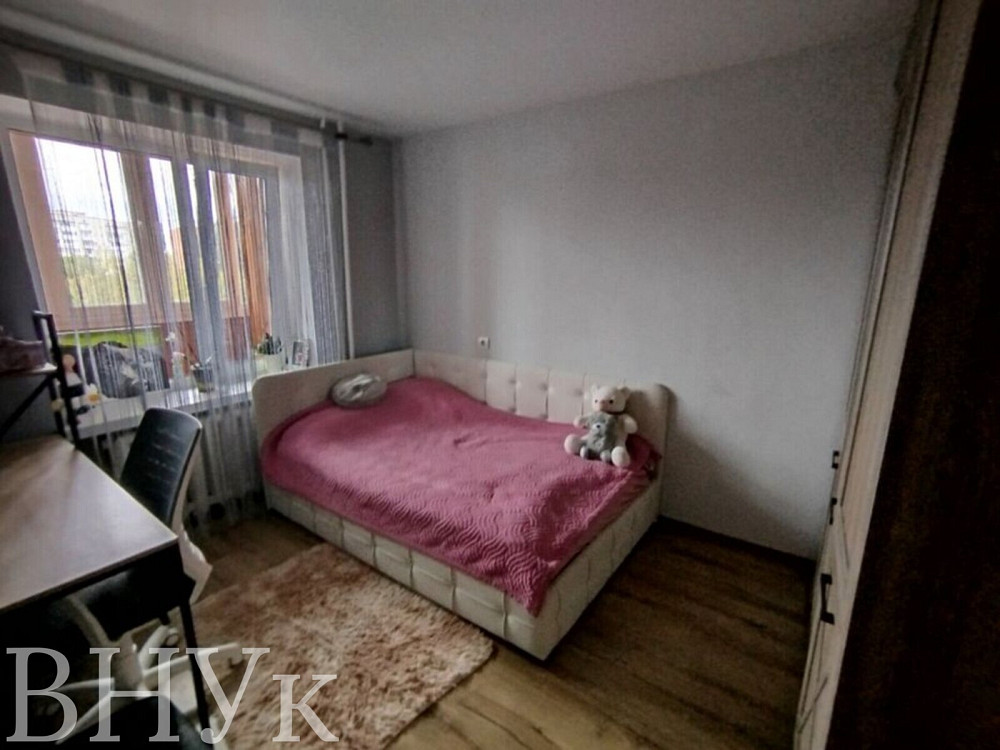 Продаж Квартира 4-кімнатна, 5/9 поверх на Соборності Луцьк - фото 2