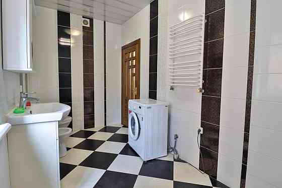 Продаж Будинок 4-кімнатний на вул. Франка Ів Винники