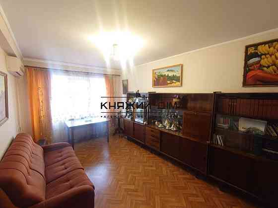 Продаж Квартира 3-кімнатна, 4/9 поверх на Киото ул. Київ