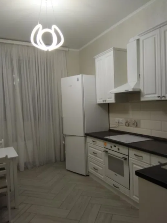 Продаж Квартира 1-кімнатна на ул. Академика Сахарова, 3а Ліски (Комінтернівський район)