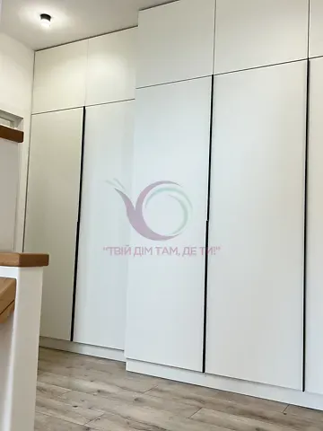 Продаж 4-поверховий   230 кв.м 6 кімн. на Румунська вулиця 30Г Чернівці - фото 18