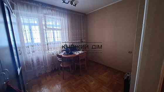 Продаж Квартира 3-кімнатна, 10/10 поверх на Руденко Ларисы ул. Київ