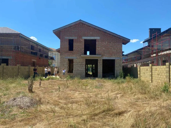 Продам 2-х этажный дом в коттеджном поселке "Сосновый Берег" (Фонтанка, ТЦ "Ривьера") Фонтанка