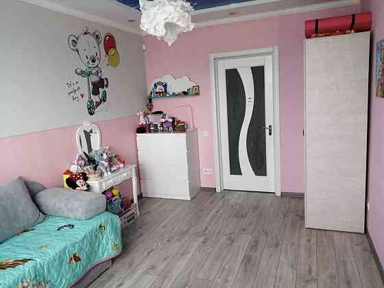 Продаж Квартира 2-кімнатна, 25/26 поверх на Воскресенська, 2а Київ