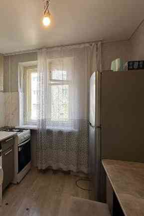 Продаж Квартира 1-кімнатна, 3/5 поверх на Космонавта Комарова улица, 10/4 Одесса