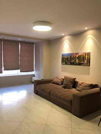 Оренда Квартира 2-кімнатна, 8/24 поверх на ул. Заречная Kiev