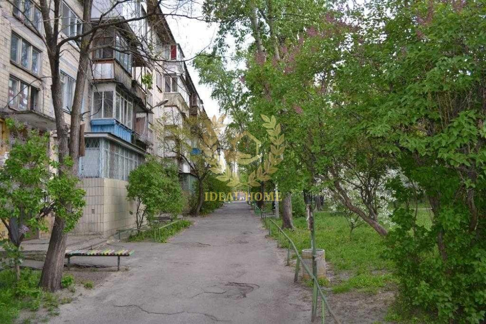 Продаж Квартира 2-кімнатна, 5/5 поверх на Воскресенский пр., 30Б Київ - фото 2