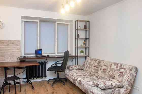 Оренда Квартира 1-кімнатна, 5/5 поверх на Корольова, 10в Киев