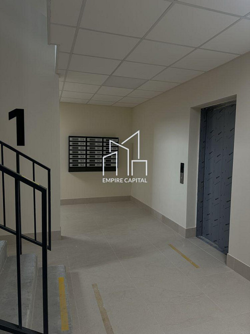 Продаж Квартира 1-кімнатна, 1/4 поверх на вул. кільцева дорога Басовка - изображение 2