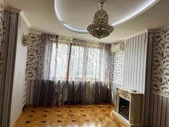 3 кімнатна, пр-т Берестейський 121 А, Святошинський р-н Киев