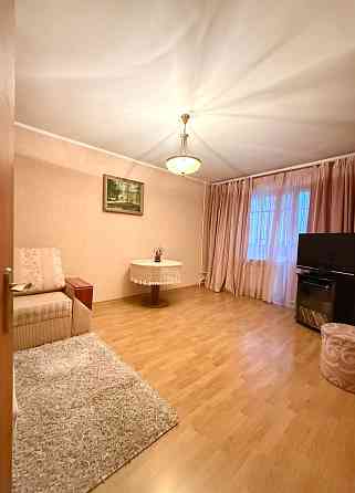 Продаж Квартира 3-кімнатна, 7/16 поверх на Оноре де Бальзака вул., д. 77 Kiev