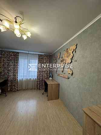 Продаж Квартира 3-кімнатна, 15/22 поверх на вул. Милославская Kiev