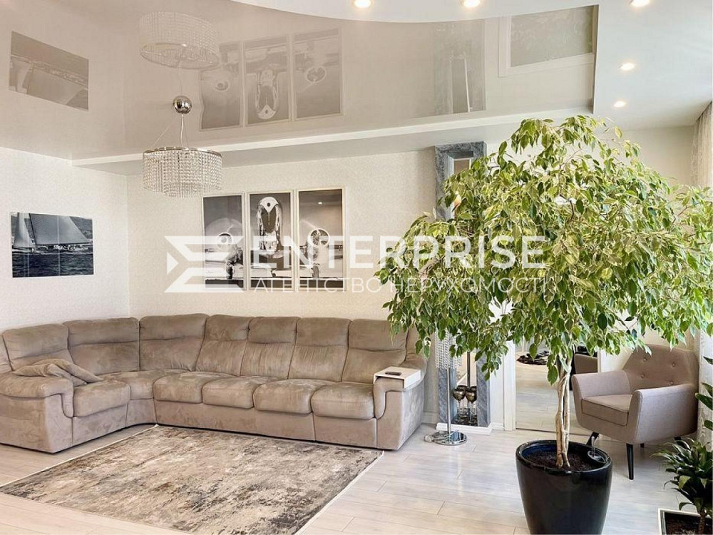 Продаж 3к Квартира 108 кв.м Лобановського вул. Chaiky (Bohuslavskyi raion) - photo 1