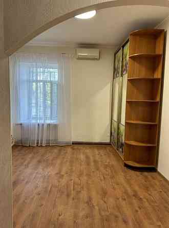 Продаж Квартира 1-кімнатна, 1/3 поверх на Атамана Головатого улица Одеса