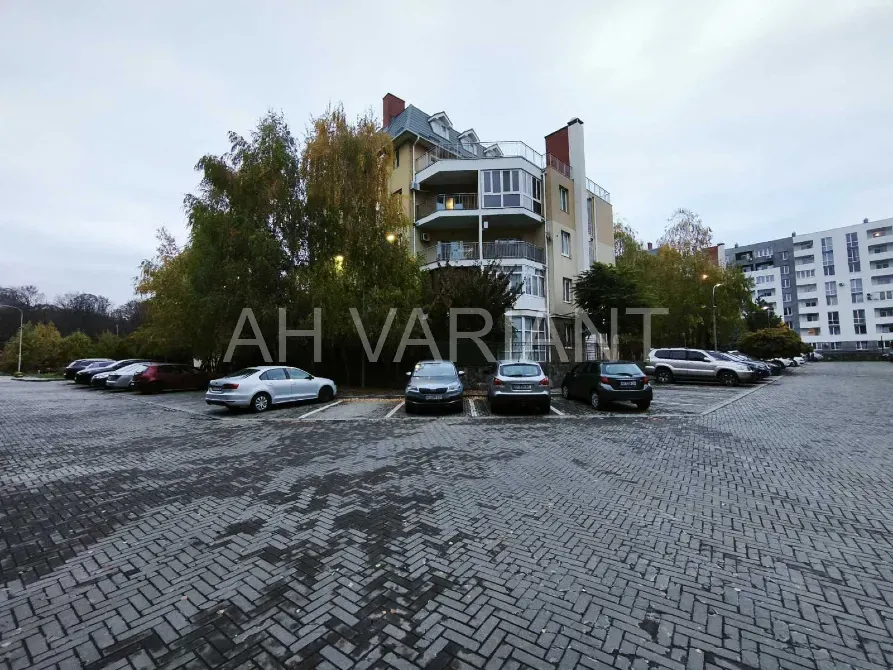 Продаж 3к Квартира 89 кв.м Возз'днання 17 Ужгород - фото 17