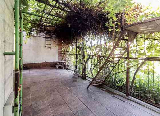 Продам 1 поверх в двоповерховому будинку на Вузовському Odessa