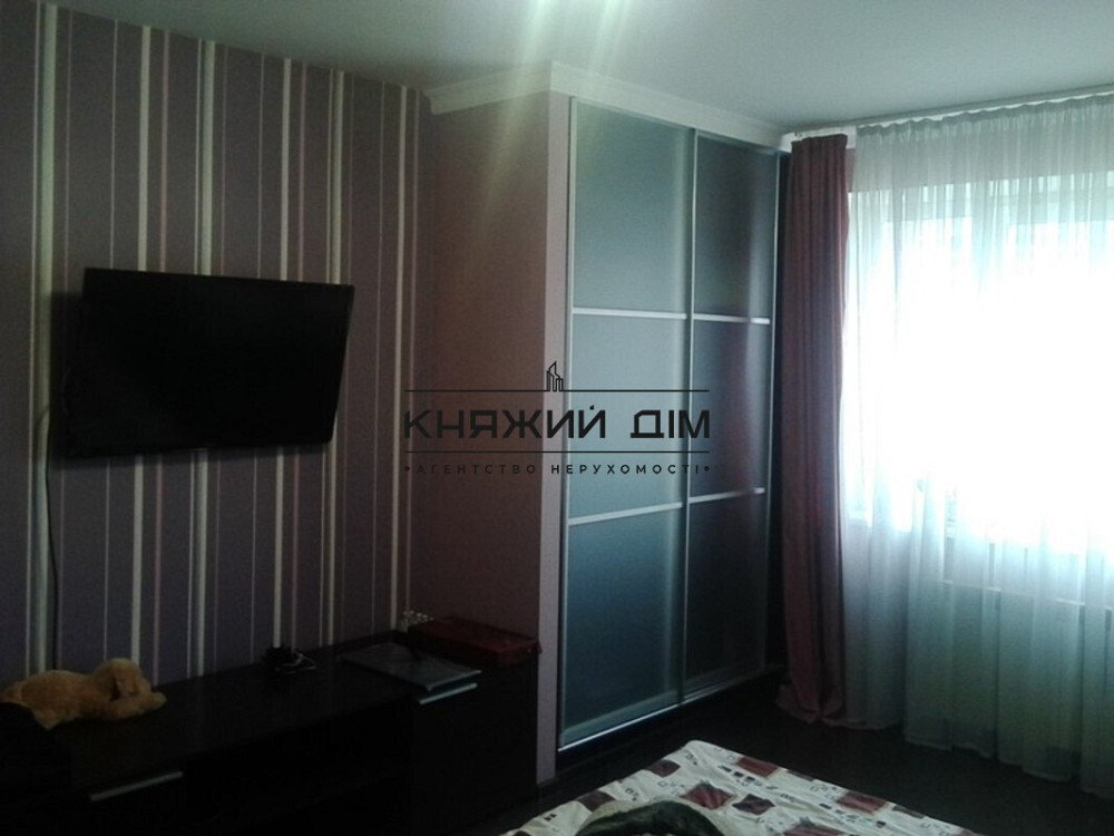 Оренда Квартира 1-кімнатна, 3/9 поверх на Урловская ул. Київ - фото 1