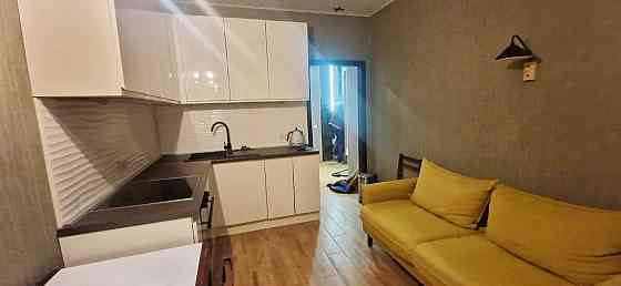 Продаж Квартира 2-кімнатна, 13/16 поверх на Магістральна вул., д. 33 Kiev