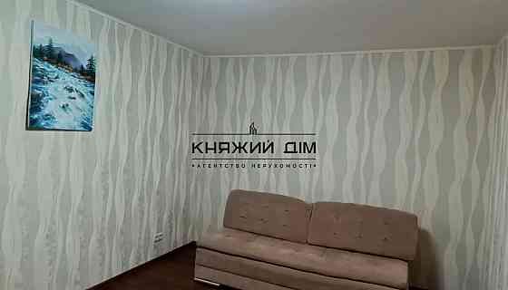 Оренда Квартира 3-кімнатна, 11/16 поверх на Вишняковская ул. Киев