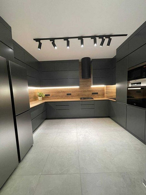 Продаж Квартира 3-кімнатна, 10/10 поверх на Алімпія Галика, 75 Kiev - photo 1