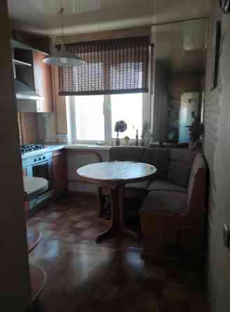 Продаж Квартира 3-кімнатна на ул. Генерала Бочарова, 32 Одеса