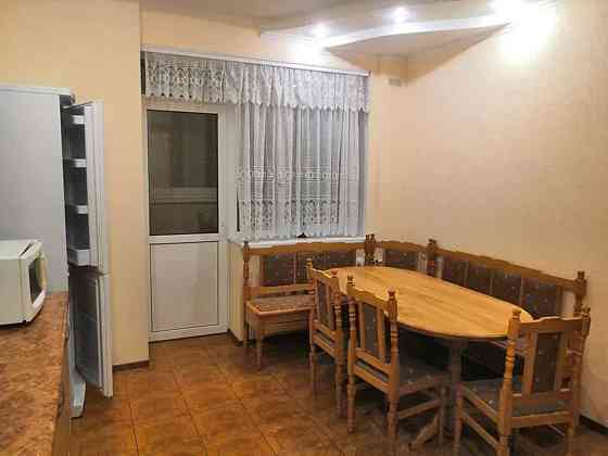 Оренда Квартира 2-кімнатна на пр. Николая Бажана, 14 Київ