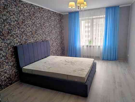 Продаж Квартира 2-кімнатна, 14/25 поверх на Коноплянська вул., д. 22-А Kiev