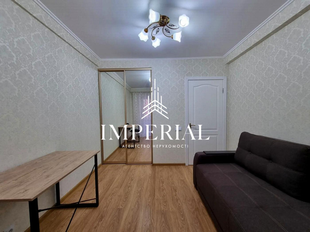 Продаж Квартира 2-кімнатна, 5/5 поверх на вул. Кирило-Мефодіївська Київ - фото 1