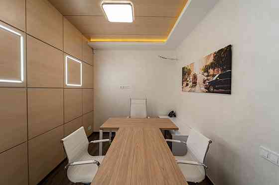 Продаж офісне приміщення на Зоопарковая ул. приміщень - 6, поверх - 1/10 Одеса