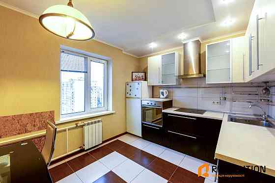 Оренда Квартира 1-кімнатна, 14/16 поверх на вул. Вишняківська, 7-Б Київ