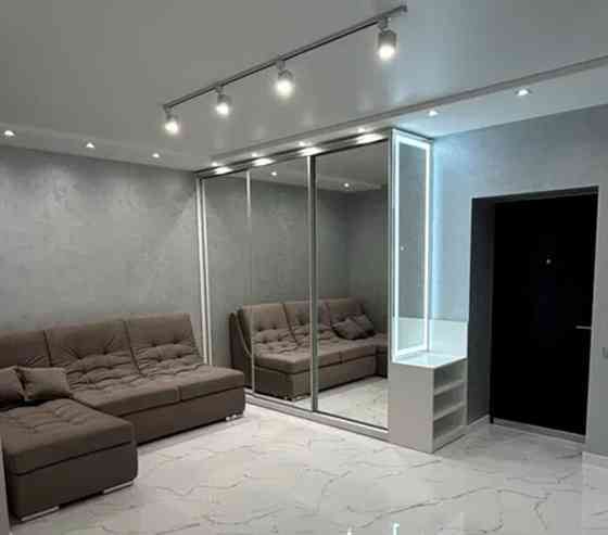 Продаж Квартира 1-кімнатна, 7/24 поверх на шоссе Харьковское, д.190 Kiev