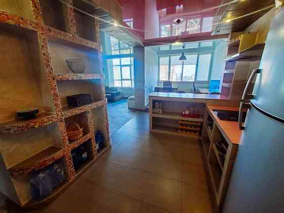 Продаж Квартира 2-кімнатна, 21/25 поверх на Валерія Лобановського вул., д. 4в Kiev