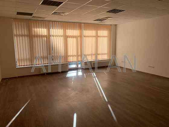 Оренда офісне приміщення на Євгена Коновальця вул., 36Д поверх - 8/10 Київ