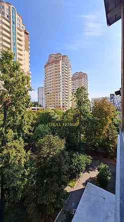 Продаж 3к. квартири, НАУ Kiev