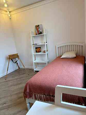 Продаж Квартира 3-кімнатна, 16/16 поверх на Тираспольская вул., д. 54 Київ